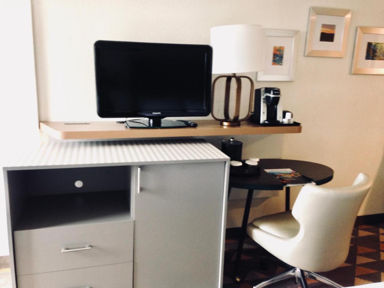 Holiday Inn & Suites Pittsfield-Berkshires By Ihg Zewnętrze zdjęcie